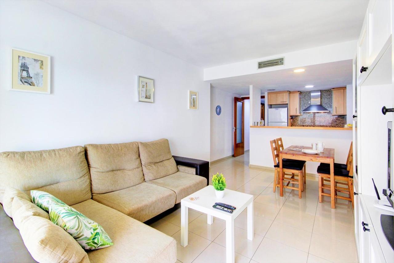 Mileni 2 2 1 1 Roses - Barneda Premium Apartment ภายนอก รูปภาพ