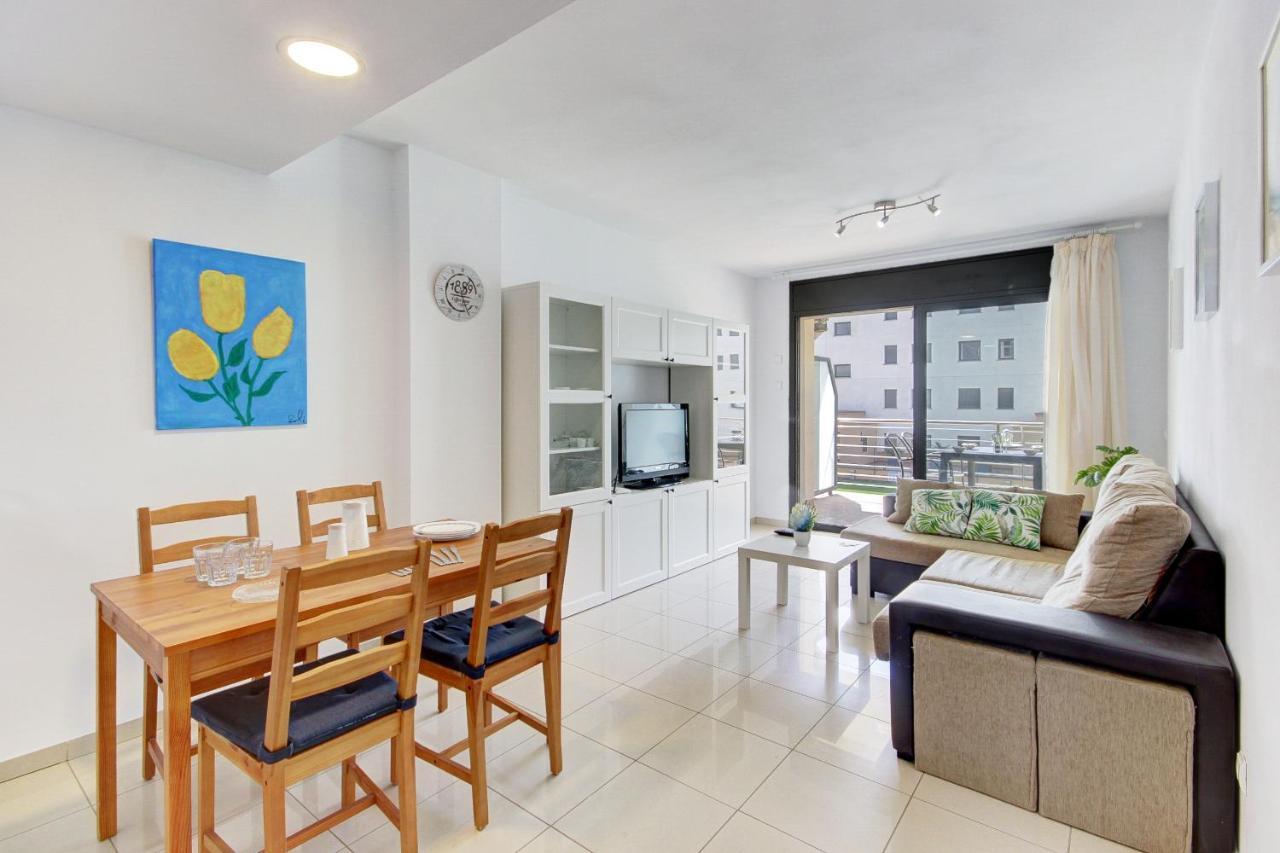 Mileni 2 2 1 1 Roses - Barneda Premium Apartment ภายนอก รูปภาพ