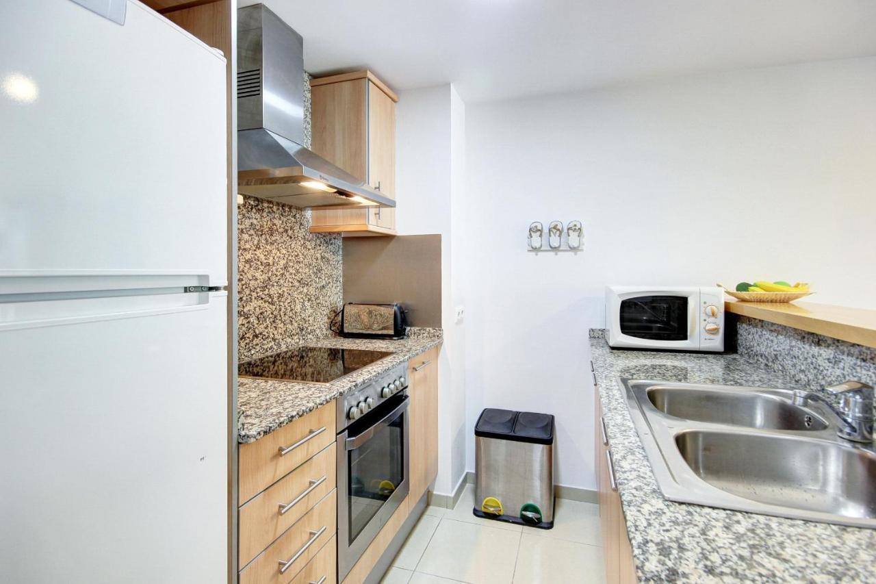 Mileni 2 2 1 1 Roses - Barneda Premium Apartment ภายนอก รูปภาพ