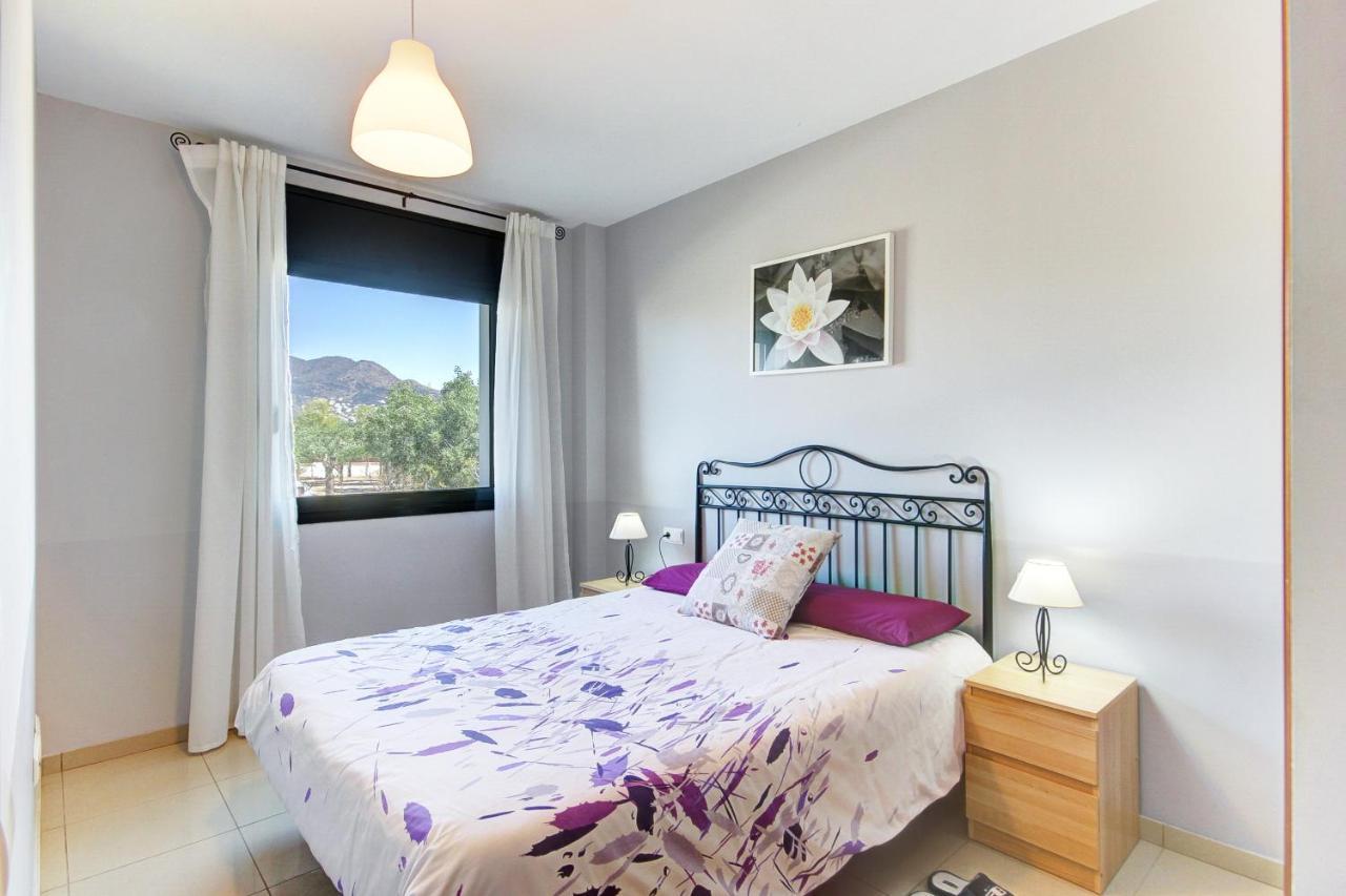 Mileni 2 2 1 1 Roses - Barneda Premium Apartment ภายนอก รูปภาพ