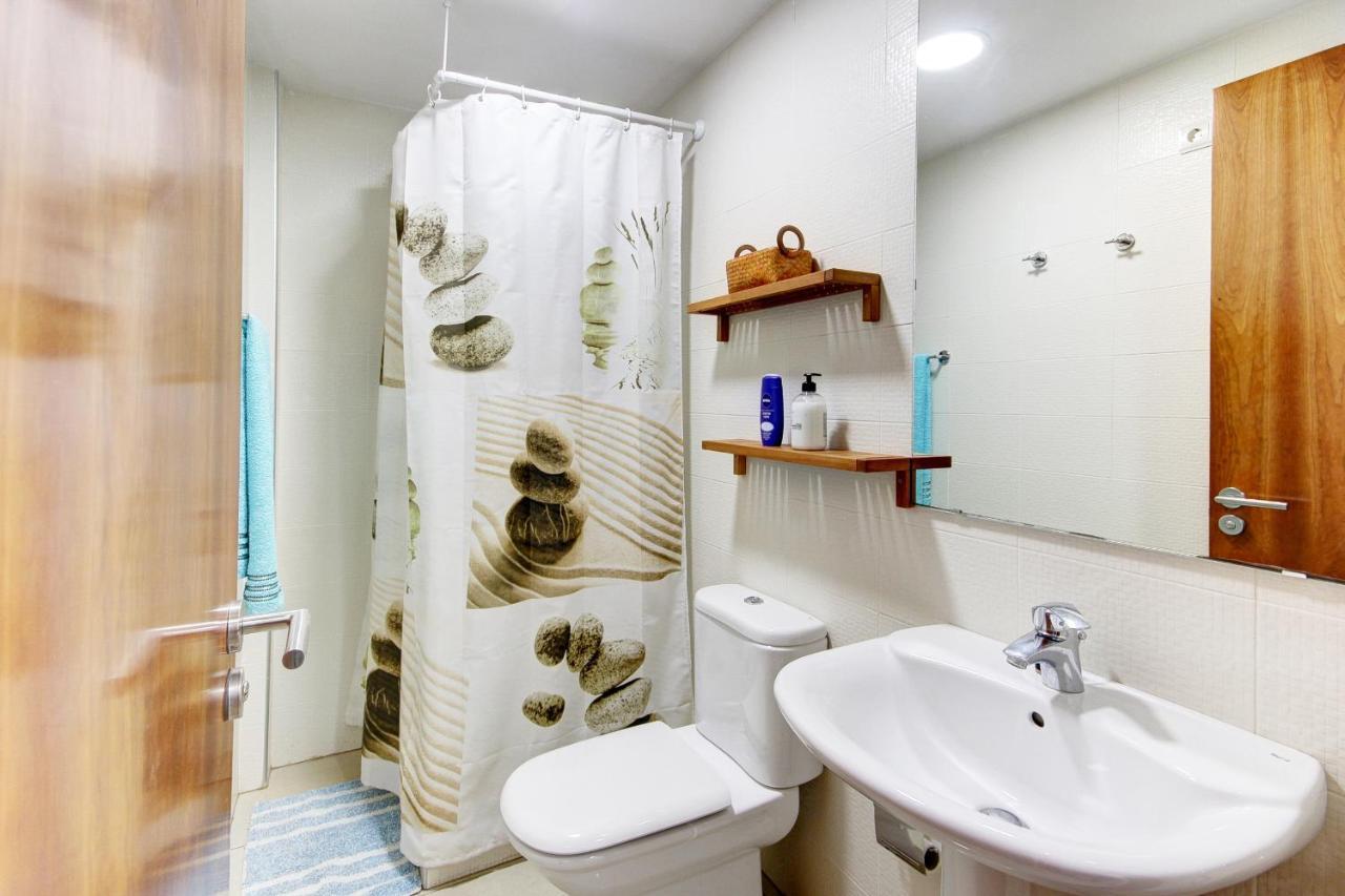 Mileni 2 2 1 1 Roses - Barneda Premium Apartment ภายนอก รูปภาพ